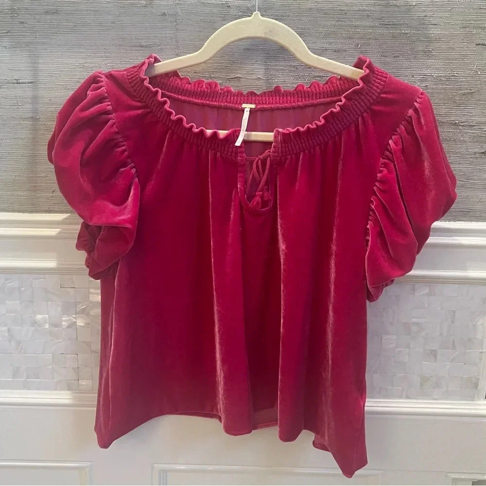 FREE PEOPLE Terese velvet puff sleeve top SMALL shirt sleeves bright pink blouse